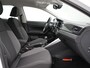 Volkswagen Polo 1.0 TSI Life Business | Apple Carplay | Navigatie | Parkeersensoren voor en achter | Voorstoelen verwarmd | Cruise control | Connected services |