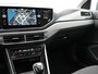 Volkswagen Polo 1.0 TSI Life Business | Apple Carplay | Navigatie | Parkeersensoren voor en achter | Voorstoelen verwarmd | Cruise control | Connected services |