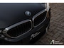 BMW 5-Serie 520i High Executive Sportline, comfort stoelen, schuifdak, head-up, camera, adaptieve cruise