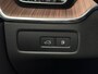 Volvo XC60 2.0 T8 Plug-in hybrid AWD Ultimate Dark 455pk luchtvering / Massage Stoelen / Trekhaak