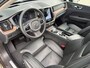 Volvo XC60 2.0 T8 Plug-in hybrid AWD Ultimate Dark 455pk luchtvering / Massage Stoelen / Trekhaak