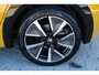 Peugeot e-208 EV GT Pack 50 kWh | Incl. 12 maanden garantie | SOH 90% | Adaptieve cruise control | Apple carplay/Android auto | Stoelverwarming | Parkeercamera | DAB radio | Climate control | Navigatie |