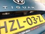 Volkswagen Tiguan 1.4 TSI eHybrid R-Line 245 pk DSG | LED Matrix | Stoelverwarming | Keyless | Elektr. Achterklep | Navigatie | Side Assist | Camera | App-Connect