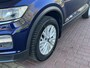 Volkswagen T-Roc 1.0 TSI Style Business / Stoelverwarming / Adaptive Cruise / Navi / PDC