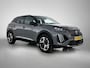Peugeot e-2008 EV GT First Edition 54 kWh | Automaat | GT pack | Elektrisch bedienbare stoelen | Massage stoel | Camera | Parkeersensoren | Stoelverwarming | LED | Lichtmetalen velgen | Climate control |