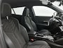 Peugeot e-2008 EV GT First Edition 54 kWh | Automaat | GT pack | Elektrisch bedienbare stoelen | Massage stoel | Camera | Parkeersensoren | Stoelverwarming | LED | Lichtmetalen velgen | Climate control |