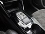 Peugeot e-2008 EV GT First Edition 54 kWh | Automaat | GT pack | Elektrisch bedienbare stoelen | Massage stoel | Camera | Parkeersensoren | Stoelverwarming | LED | Lichtmetalen velgen | Climate control |