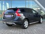Volvo V60 Cross Country 2.0 D4 Momentum 190pk Automaat / Camera / Leder / Stoelverwarming