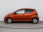 Toyota Aygo 1.0 VVT-i Dynamic Orange | All season | L.M. Velgen | Airco | Getint glas |