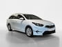 Kia Ceed Sportswagon 1.0 T-GDi DynamicLine | Trekhaak Afneembare Kogel | Apple Carplay / Android Auto | Navi | Licht + Regensensor | Parkeersensoren + Camera Achter | Cruise Control | 16”Lichtmetalen Velgen