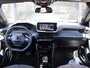 Peugeot 2008 1.2 Hybrid 136 Allure Camera voor en achter, Stoelverwarming, Keyless entry en Trekhaak