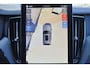 Volvo XC60 T6 Recharge AWD Plus Black Edition - Panorama/schuifdak - IntelliSafe Assist & Surround - 360º Camera - Harman/Kardon audio - Adaptieve LED koplampen - Verwarmde voorstoelen, stuur & achterbank - Parkeersensoren voor & achter - Elektr. bedienb. voorstoelen met geheugen links - Head up display - Draadloze tel. lader - Extra getint glas - 21' LMV