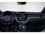 Volvo XC60 T6 Recharge AWD Plus Black Edition - Panorama/schuifdak - IntelliSafe Assist & Surround - 360º Camera - Harman/Kardon audio - Adaptieve LED koplampen - Verwarmde voorstoelen, stuur & achterbank - Parkeersensoren voor & achter - Elektr. bedienb. voorstoelen met geheugen links - Head up display - Draadloze tel. lader - Extra getint glas - 21' LMV