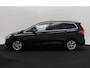 BMW 2-Serie Gran Tourer 218i Sport (PANO, HUD, LEDER, STOELVERWARMING, TREKHAAK, GOED ONDERHOUDEN)