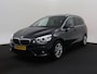 BMW 2-Serie Gran Tourer 218i Sport (PANO, HUD, LEDER, STOELVERWARMING, TREKHAAK, GOED ONDERHOUDEN)