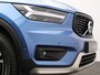 Volvo XC40 T5 262PK Recharge R-Design / Panoramisch Dak / Trekhaak / 360gr Camera / BLIS / Harman Kardon /