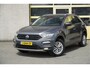 Volkswagen T-Roc 1.5 TSI 150PK! Automaat Style Business BJ2020 Lmv 16" | Led | Pdc | Trekhaak afneembaar | Elek. achterklep | Achteruitrijcamera | App-Connect | Navi | Climate control | Cruise control | Getint glas
