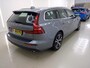 Volvo V60 2.0 B3 Business Pro | Adaptieve Cruise Control | Panoramadak | Trekhaak | Parkeercamera | Apple CarPlay & Android Auto | Dodehoek Detectie |