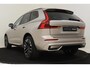 Volvo XC60 II T6 PLUG-IN HYBRID AWD ULTRA DARK *NIEUW!* -PANO.DAK|HARMAN/KARDON|HEAD-UP DISP.|360°CAM|PRIVACY.GLAS|ZWARTE.HEMEL|TREKHAAK|21" *NW.PRIJS €81.493,-*