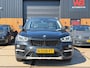 BMW X1 XDrive20i Centennial High Executive Cruise Clima HUD LED Stoelverwarming volledig onderhouden.