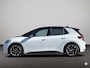 Volkswagen ID.3 First 58 kWh | Cruise | PDC voor en achter | LM Velgen | Navi | Apple Carplay of Android Auto | LED