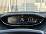 Peugeot 3008 1.6 PureTech GT 181 PK Automaat I Alcantara stoelen I LED I Trekhaak I 360 Camera I Stoelverwarming