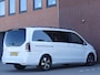 Mercedes-Benz EQV 300 L2 90kWh AMG Dubbel Cabine Luchtvering/Panoramadak/Burmester