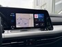 Volkswagen Golf 1.0 TSI 110pk H6 Life Business Virtual Cockpit Massagestoel Navigatie Stoel- Stuurverwarming