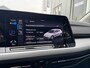 Volkswagen Golf 1.0 TSI 110pk H6 Life Business Virtual Cockpit Massagestoel Navigatie Stoel- Stuurverwarming