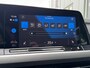 Volkswagen Golf 1.0 TSI 110pk H6 Life Business Virtual Cockpit Massagestoel Navigatie Stoel- Stuurverwarming