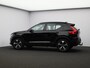 Volvo XC40 2.0 B4 Plus Dark / Trekhaak / Elektr. bed. stoelen / Harman Kardon / Stoel+stuur+achterbankverwarming