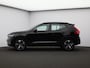Volvo XC40 2.0 B4 Plus Dark / Trekhaak / Elektr. bed. stoelen / Harman Kardon / Stoel+stuur+achterbankverwarming