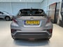 Toyota C-HR / C-HR+ 1.2 Bi-Tone | Trekgewicht 1.300 kg | Parkeersensoren voor en achter | Achteruitrijcamera |