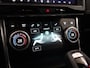 Jaguar XE 2.0 P250 R-Dynamic S | 360 Camera | Apple CarPlay/Android Auto | 14-Wegs elec.verstelbare stoelen | LED | Lederen Interieur | Black Pack | Adaptieve Cruise Control | Stoelverwarming Voor + Achter | Navigatie Pro | DAB |