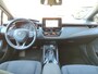 Toyota Corolla Touring Sports 1.8 HYBRID TREKHAAK 4S-BANDEN APPLE/ANDROID CAMERA NAVI AD-CRUISE CLIMA NL-AUTO 16'' LM-VELGEN