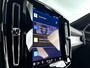 Volvo XC40 B4 Plus Dark | Parkeercamera | Stoel- en Stuurverwarming | Harman Kardon | Trekhaak