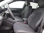 Volkswagen T-Roc 1.5 eTsi R-Line First Edition 150PK DSG Pano-Schuifdak, Trekhaak, Black Style, 20" LM Velgen, Keyless, Side Asisst, Matrix LED-Verlichting, Achteruitrijcamera