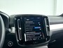 Volvo XC40 B4 Plus Dark | Parkeercamera | Stoel- en Stuurverwarming | Harman Kardon | Trekhaak