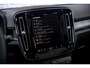 Volvo EC40 Single Motor Plus Black Edition Europa 70 kWh Adaptive Cruisecontrol | Harman/Kardon | 20" Velgen | LED lampen | Warmtepomp | Getint glas | Android Auto | Carplay |