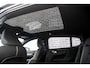Volvo EC40 Single Motor Plus Black Edition Europa 70 kWh Adaptive Cruisecontrol | Harman/Kardon | 20" Velgen | LED lampen | Warmtepomp | Getint glas | Android Auto | Carplay |