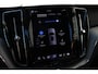 Volvo XC60 T8 Plug-in hybrid AWD Ultimate Bright | Panoramadak | Verwarmbare voorstoelen en stuurwiel | Premium audio by Harman Kardon | Head up display | Adaptieve cruise control | Apple carplay/Android auto