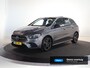Mercedes-Benz B-klasse 250e Business Solution AMG | Panoramaschuifdak | Night | Winter pakket | Trekhaak | Stoelverwarming |