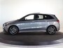 Mercedes-Benz B-klasse 250e Business Solution AMG | Panoramaschuifdak | Night | Winter pakket | Trekhaak | Stoelverwarming |