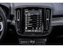 Volvo EC40 Single Motor Extended Range Ultra Europa Black Editon | 360 graden camera | Harman/Kardon | Warmtepomp | Electrische stoelen | Blis | Adaptive Cruisecontrol | Pilot Assist | Panoramadak | Metalic lak