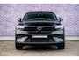 Volvo EC40 Single Motor Extended Range Ultra Europa Black Editon | 360 graden camera | Harman/Kardon | Warmtepomp | Electrische stoelen | Blis | Adaptive Cruisecontrol | Pilot Assist | Panoramadak | Metalic lak