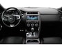 Jaguar E-Pace P250 AWD First Edition | Panoramadak | Trekhaak | BLIS | Camera | Head-Up | ACC