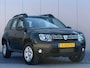 Dacia Duster 1.2 TCe 4x2 Lauréate - Noir Nacre - Cruise/Trekhaak/Airco