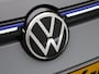 Volkswagen Golf 1.4 eHybrid GTE | 245 PK | Automaat | Panorama Dak | Bergamo Velgen | Stoel en Stuurverwarming | Camera | Parkeersensoren | Sfeerverlichting |
