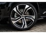Volvo XC90 2.0 T8 Recharge AWD R-Design | Long range | Trekhaak | Luchtvering | Harman & Kardon | Panorama dak | Stoel/stuurverwarming | 22" | Adaptieve cruise control |
