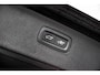 Volvo XC90 2.0 T8 Recharge AWD R-Design | Long range | Trekhaak | Luchtvering | Harman & Kardon | Panorama dak | Stoel/stuurverwarming | 22" | Adaptieve cruise control |